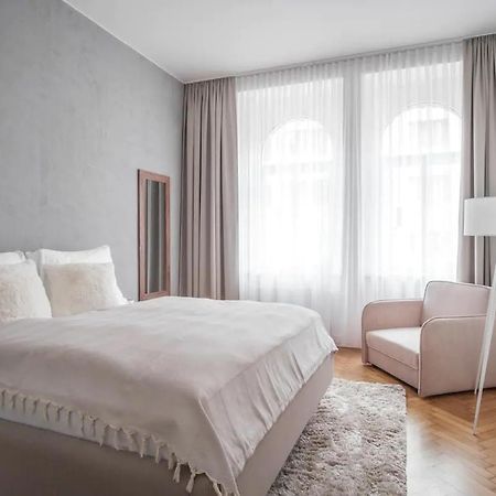 Helen Homestay Prague Palmovka Экстерьер фото