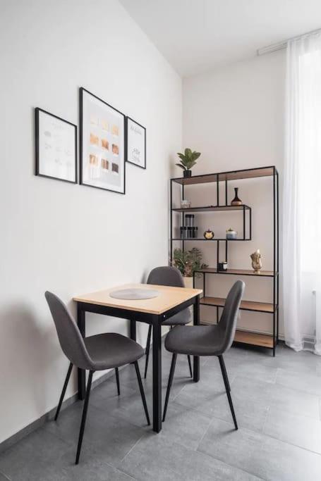 Helen Homestay Prague Palmovka Экстерьер фото