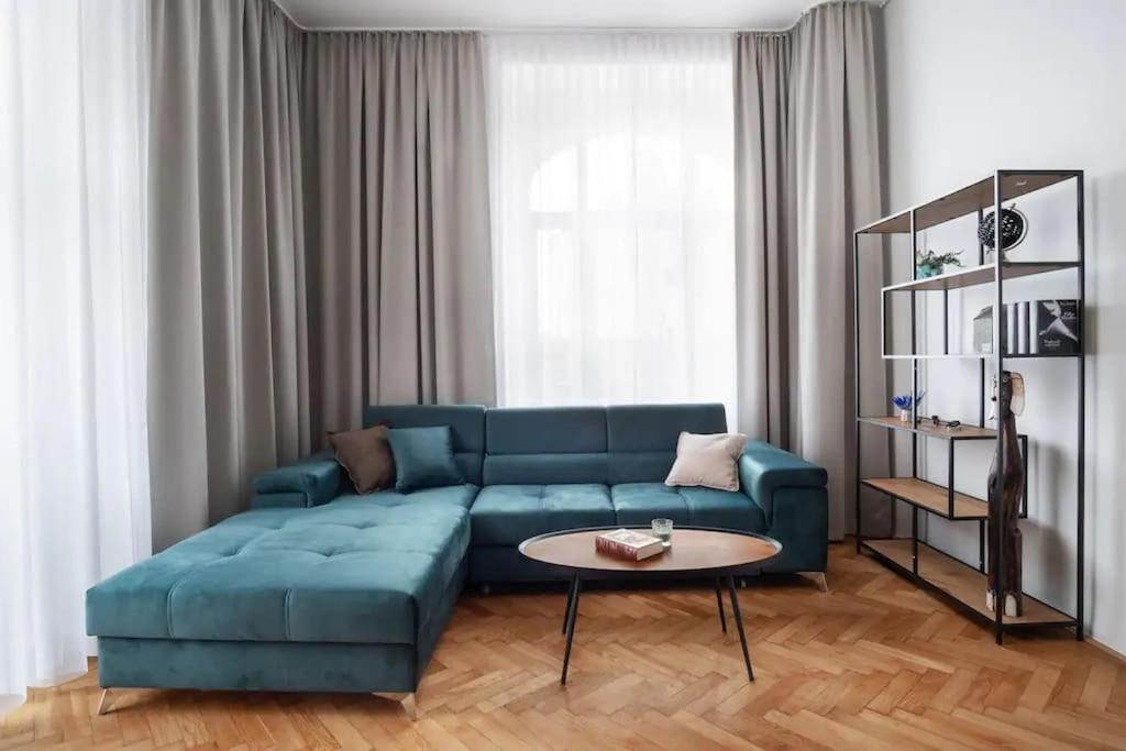 Helen Homestay Prague Palmovka Экстерьер фото