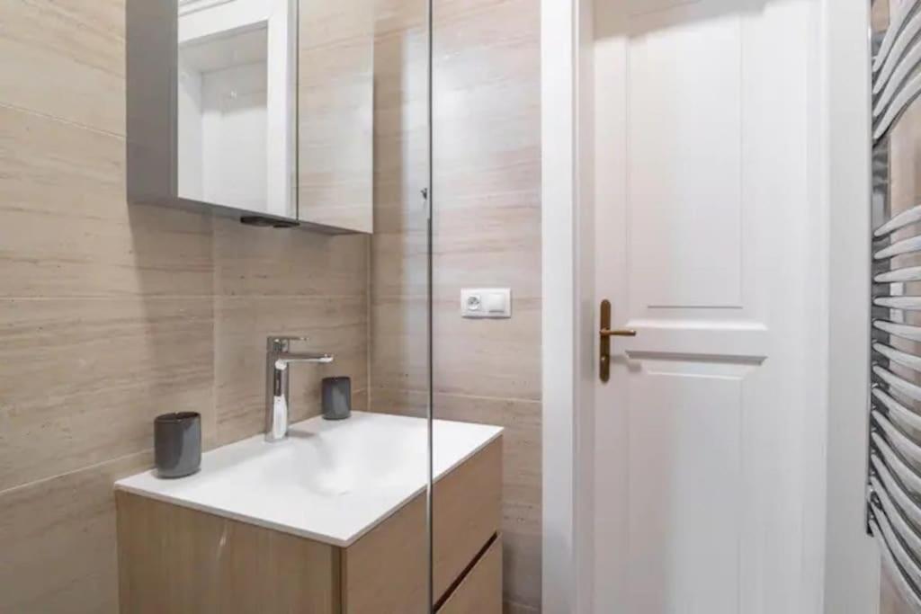 Helen Homestay Prague Palmovka Экстерьер фото