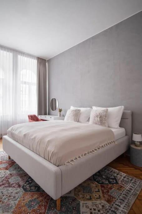 Helen Homestay Prague Palmovka Экстерьер фото